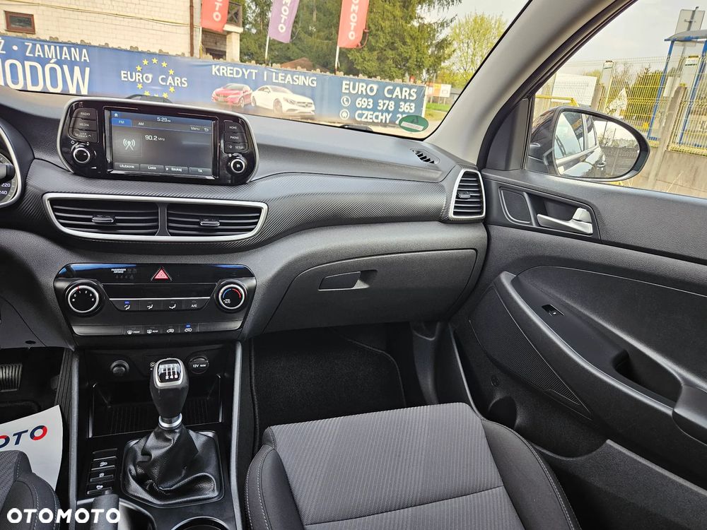 Hyundai Tucson 1.6 GDI BlueDrive Style 2WD - 23