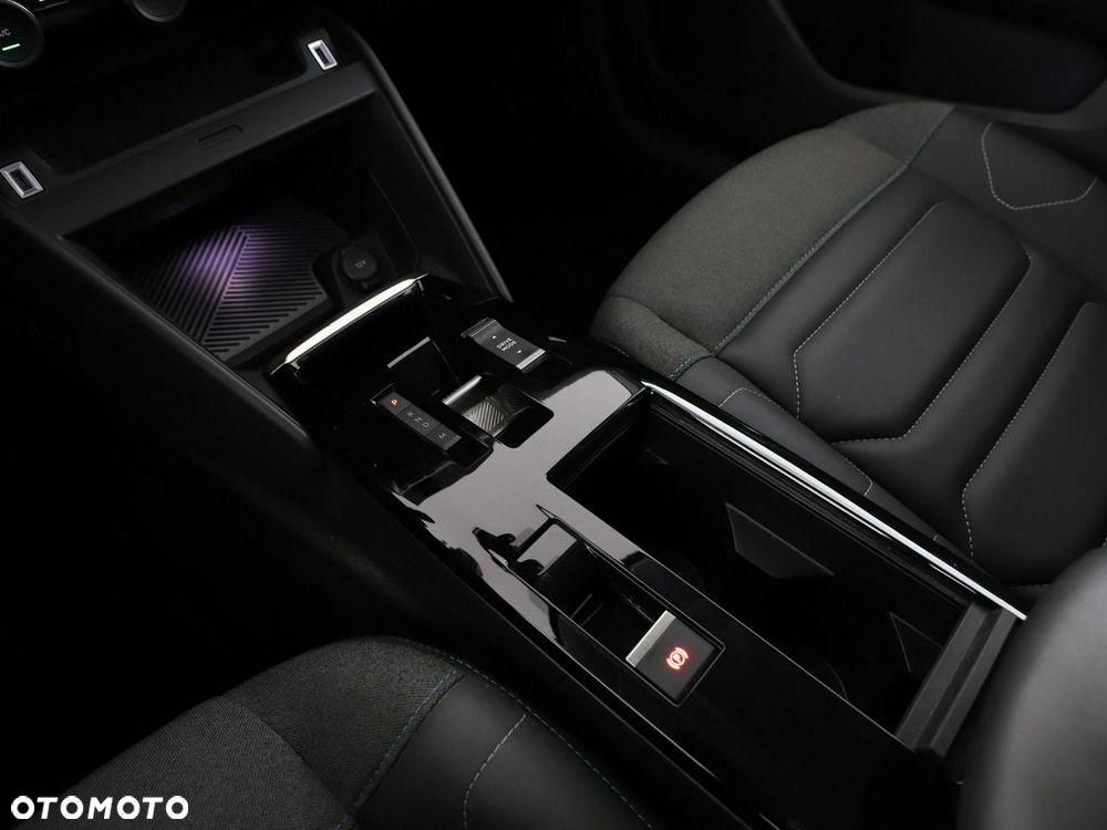 Citroën C4 1.2 PureTech Shine S&S EAT8 - 33
