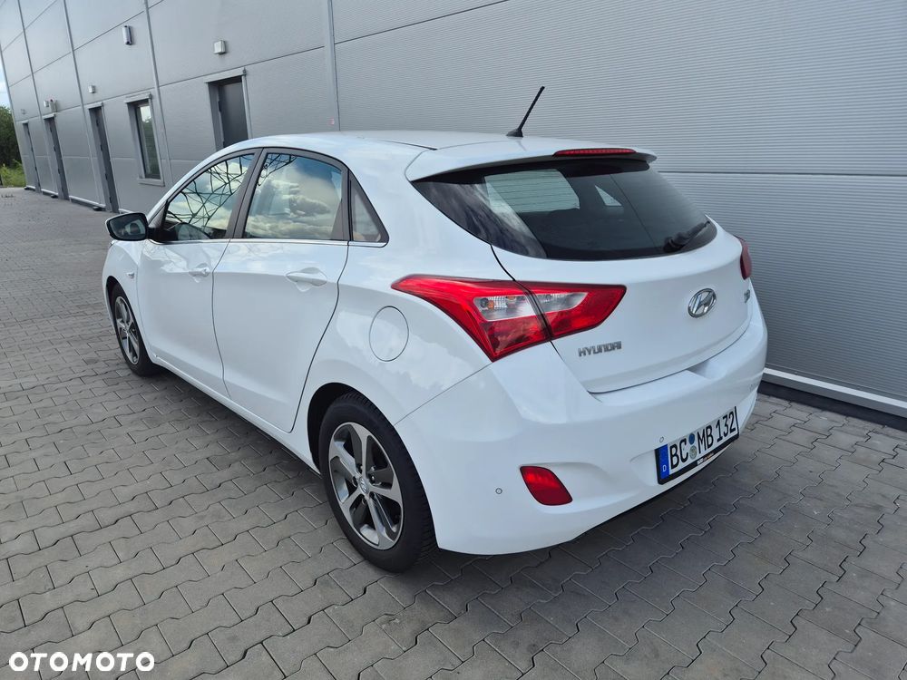 Hyundai i30 1.4 Passion - 6
