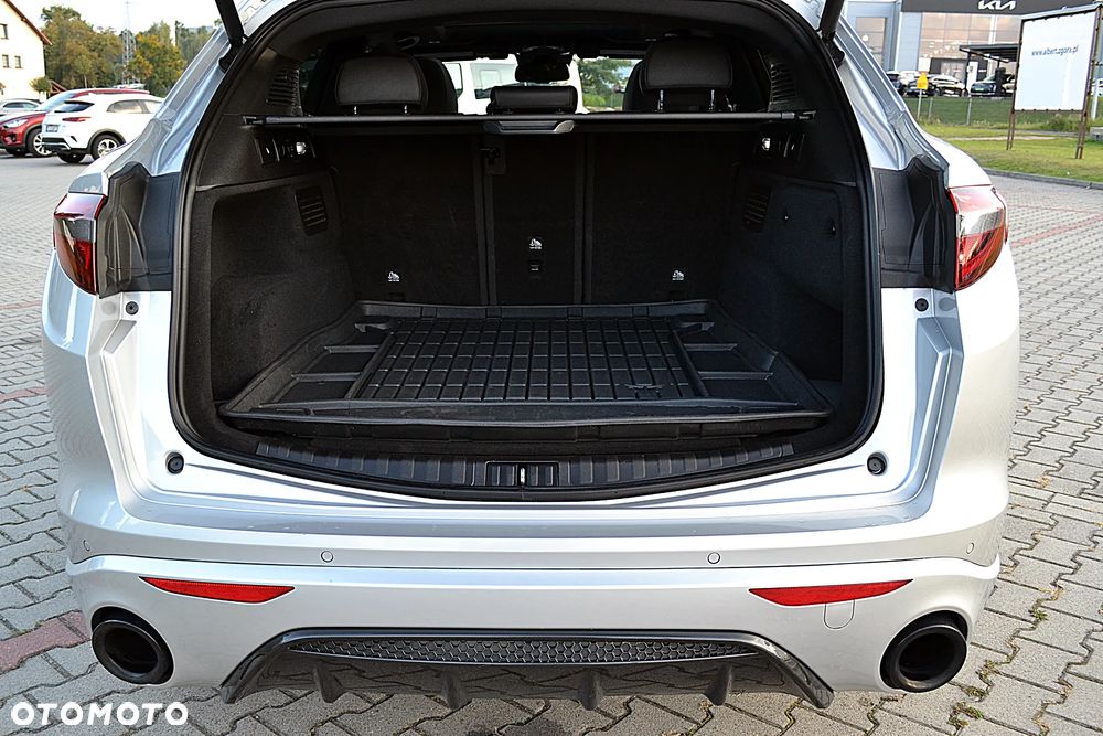 Alfa Romeo Stelvio 2.0 Turbo TI Q4 - 17
