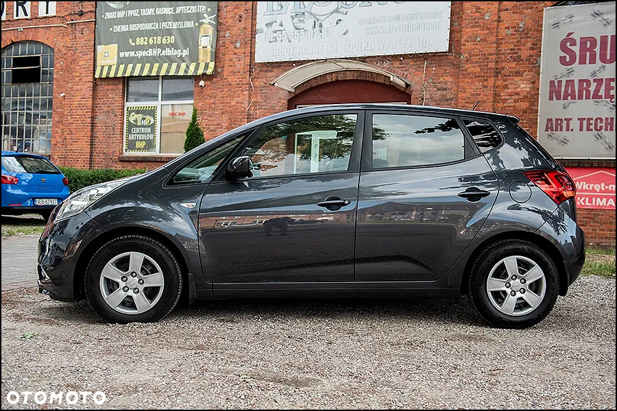 Kia Venga - 6
