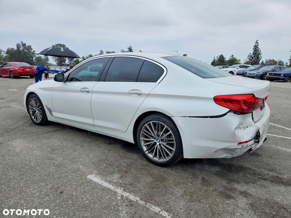 BMW Seria 5 530i GPF - 3