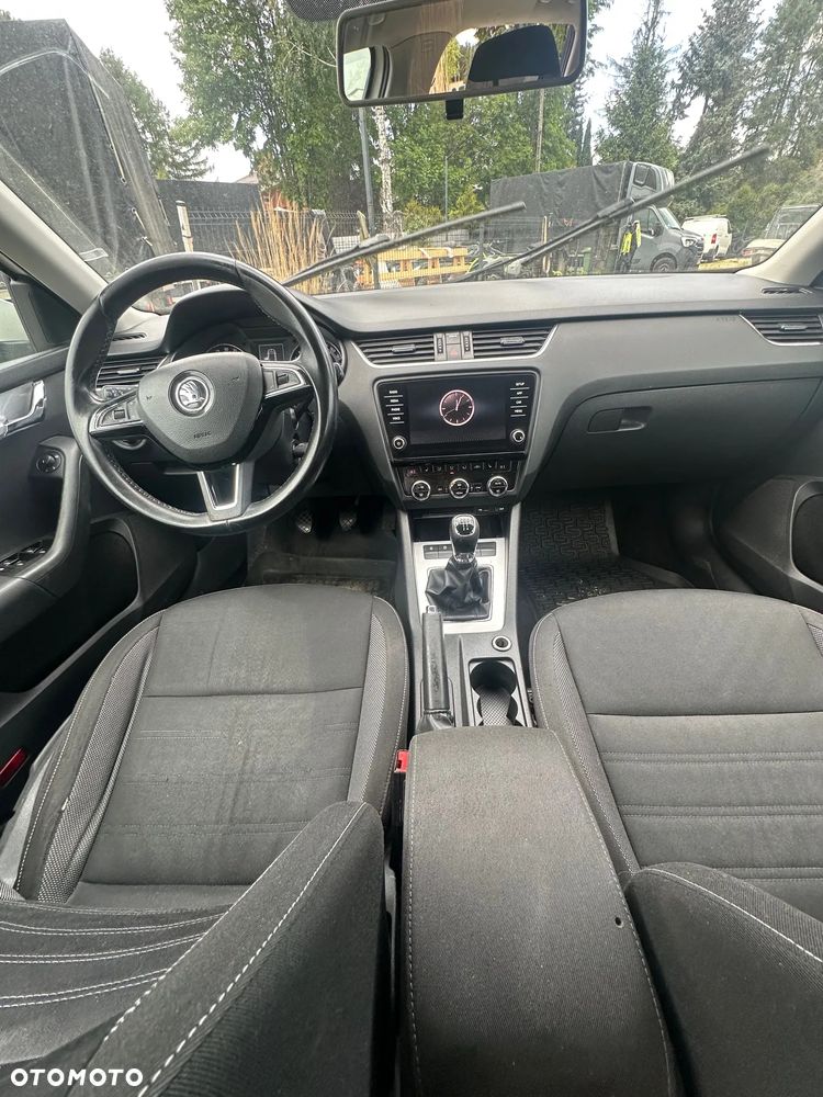 Skoda Octavia 1.6 TDI Ambition - 6