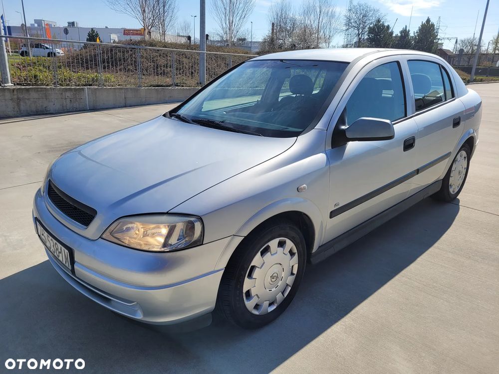 Opel Astra 1.4 Start - 2
