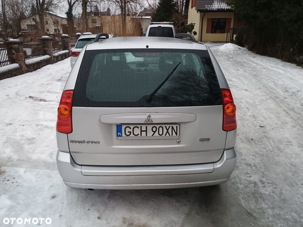 Mitsubishi Space Star - 3