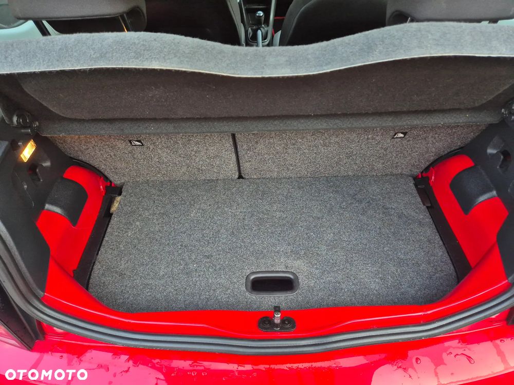 Volkswagen up! - 17