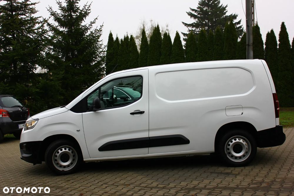 Toyota Proace City CHŁODNIA 1.5D-4D 102KM LONG L2 3 Osobowy - 7
