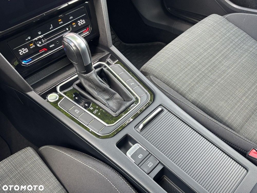 Volkswagen Passat Variant - 28