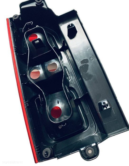 Lampa tylna lewa Opel Vivaro , Peugeot Expert, Traveller po 2016 - 2