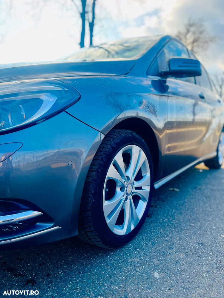 Mercedes-Benz B 220 - 6