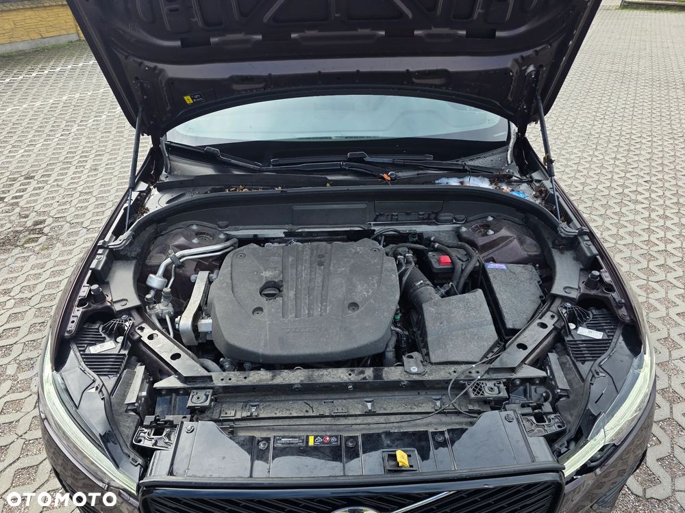 Volvo XC 60 B5 B AWD Plus Dark - 15