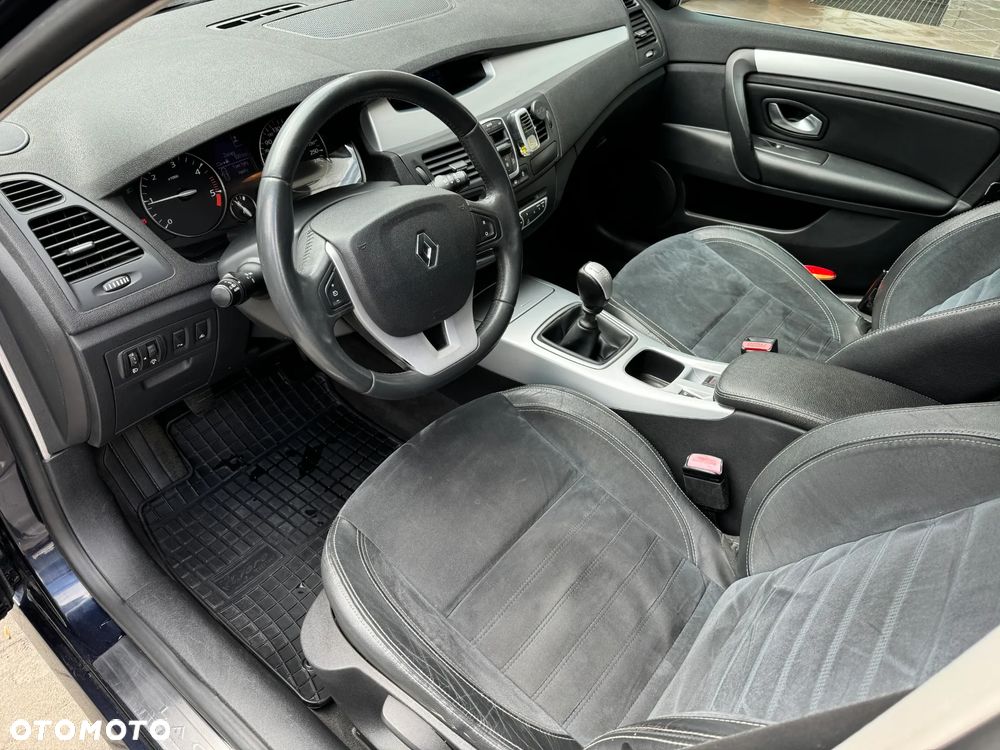 Renault Laguna dCi 150 FAP Bose - 11
