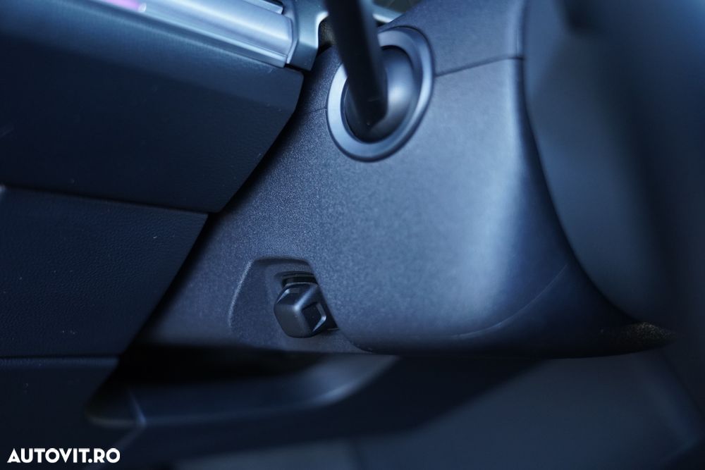 Volkswagen Touareg 3.0 V6 TDI 4Motion DPF Automatik R-Line - 39