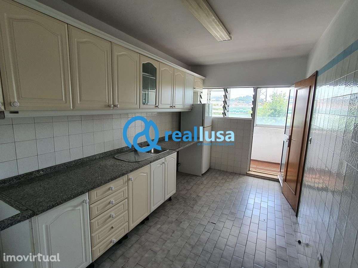 Apartamento T3 Vilar de Andorinho Vila Nova de Gaia - Grande imagem: 2/16