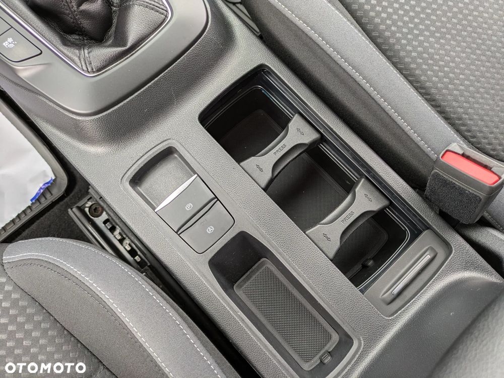 Ford Focus 1.5 EcoBlue Start-Stopp-System COOL&CONNECT - 36