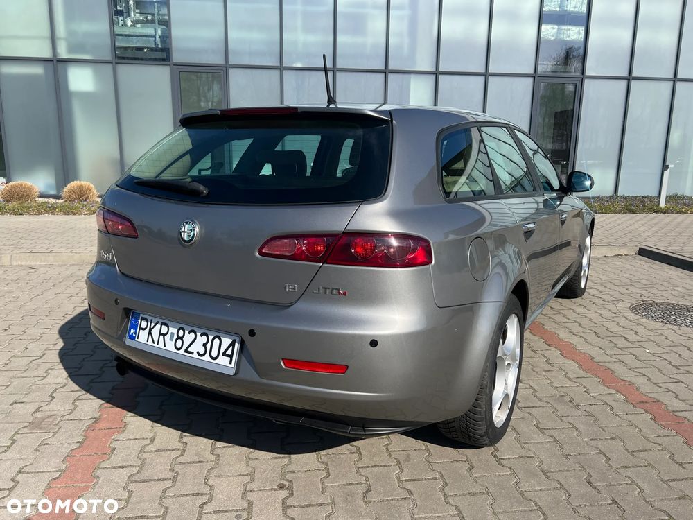 Alfa Romeo 159 - 6