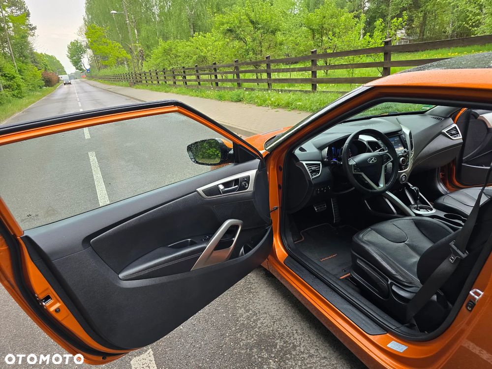 Hyundai Veloster 1.6 GDI Premium - 19