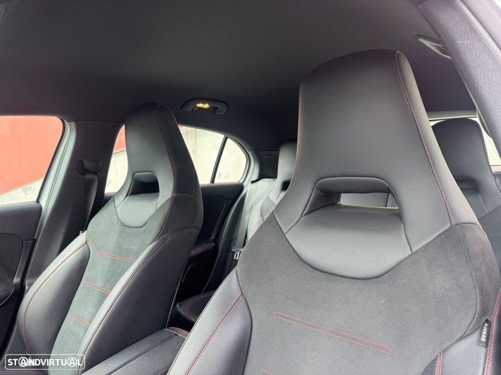 Mercedes-Benz A 180 AMG Line - 7
