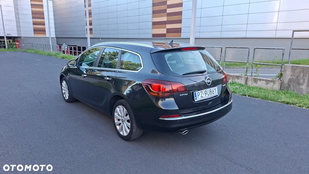 Opel Astra 1.4 Turbo Cosmo - 3