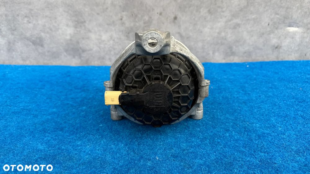 ŁAPA PODUSZKA SILNIKA PRAWA AUDI Q7 Q8 TOUAREG A6 A8 782215147917 PAK13/379WZ - 3