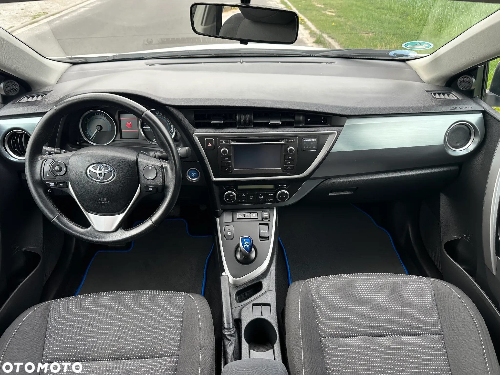 Toyota Auris 1.8 VVT-i Hybrid Automatik Touring Sports Executive - 32