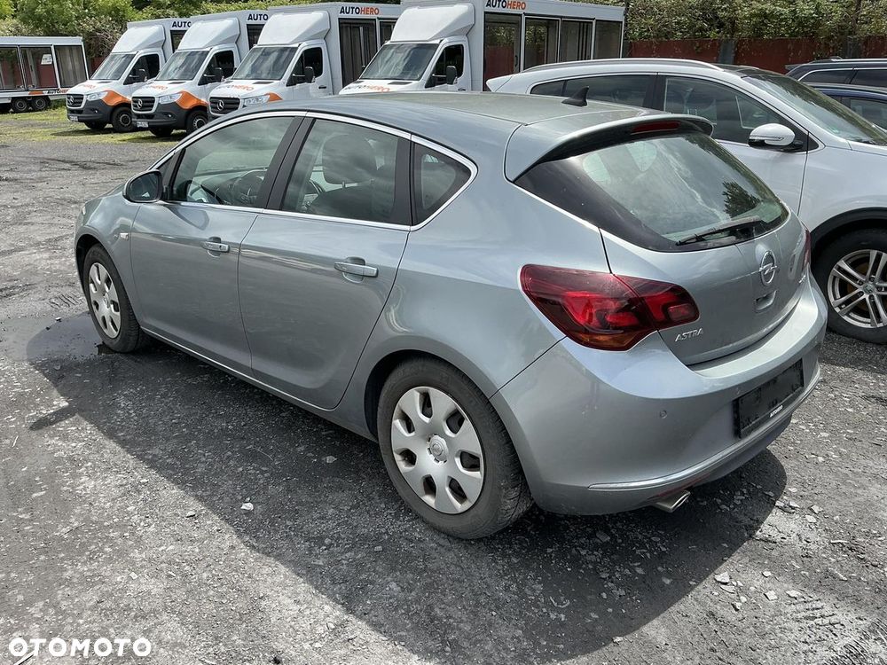 Opel Astra 1.4 Turbo ecoFLEX Start/Stop Exklusiv - 2