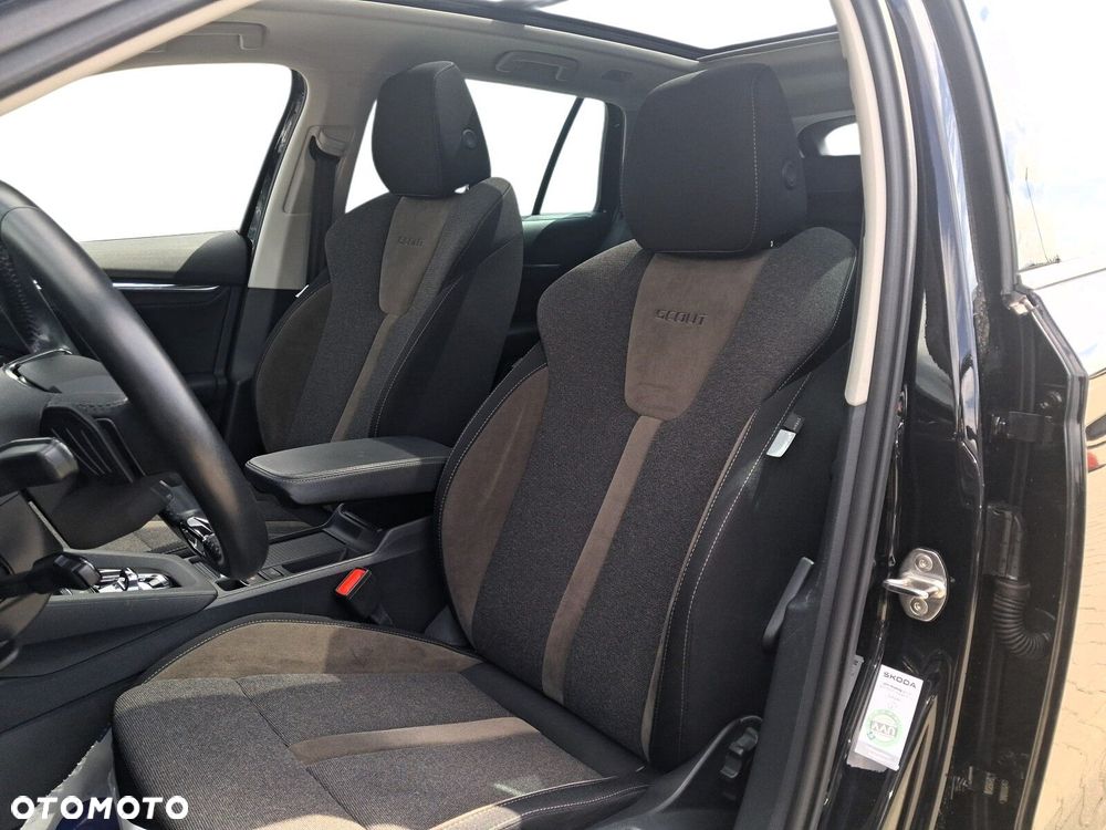 Skoda Octavia 1.5 TSI e-TEC DSG Scout - 17