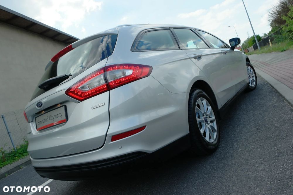 Ford Mondeo - 35