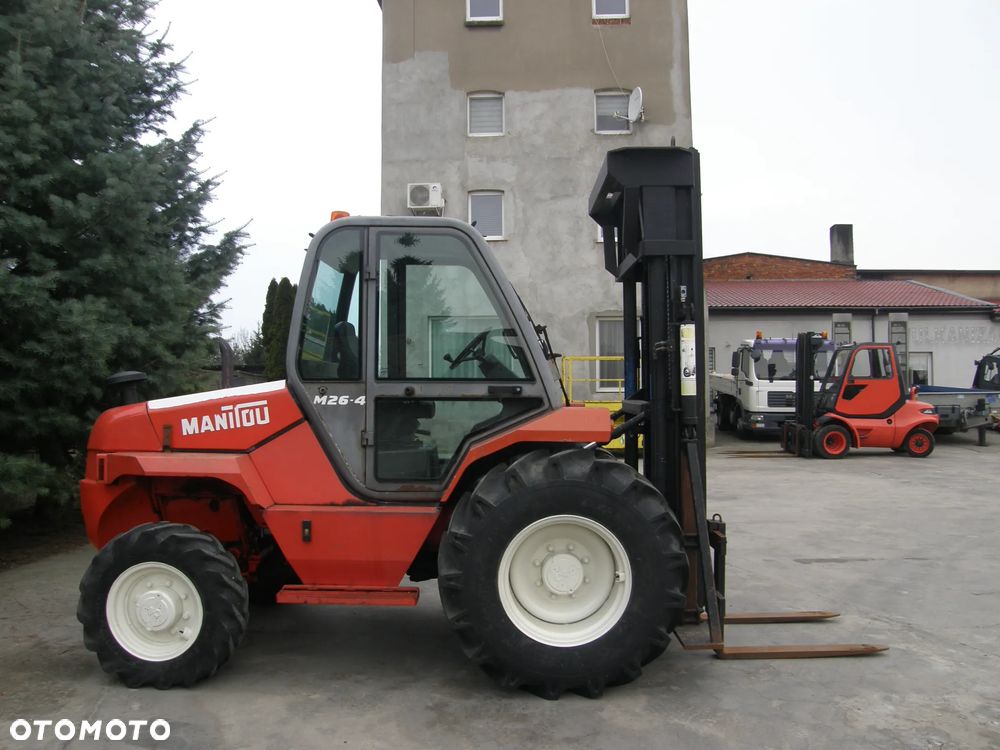 Manitou M26-4 4x4 2004 2100h maszt 10m kosz sprowadzony - 19