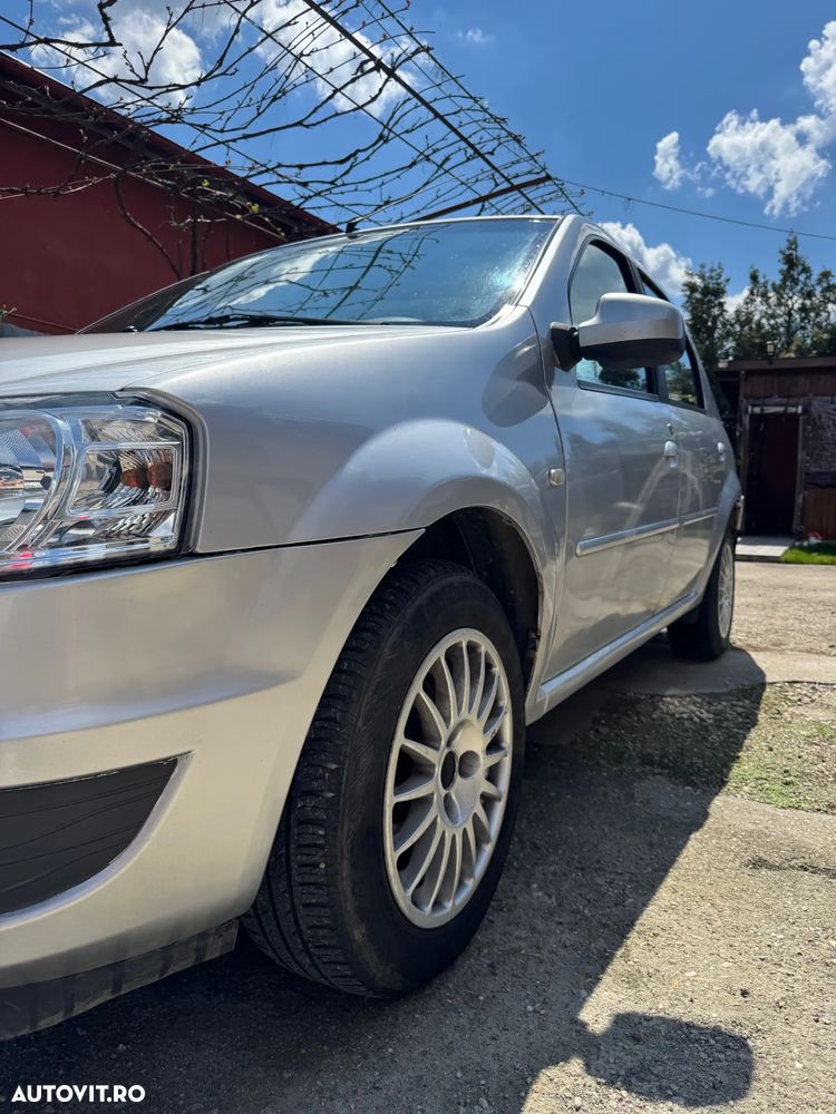 Dacia Logan 1.2 Laureate - 4