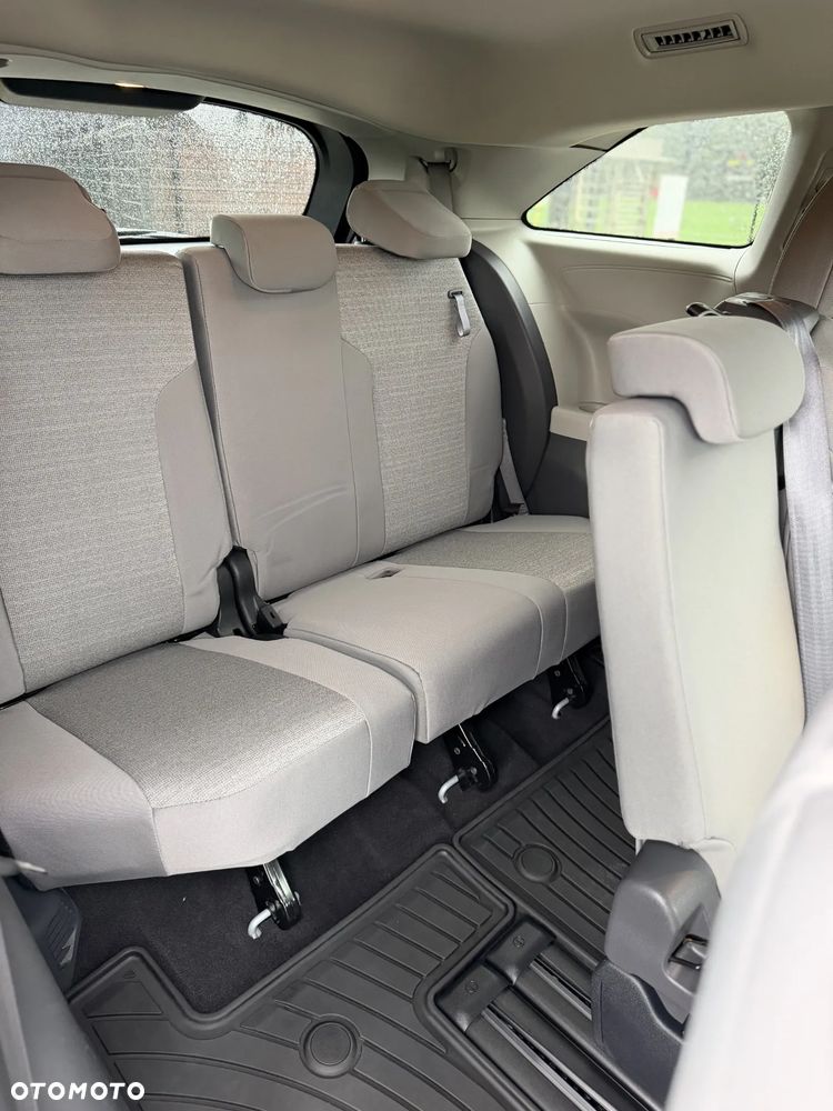 Toyota Sienna - 13