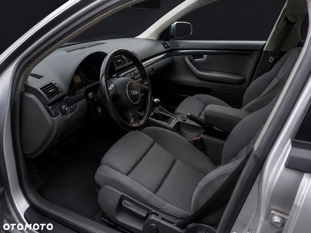Audi A4 Avant - 1