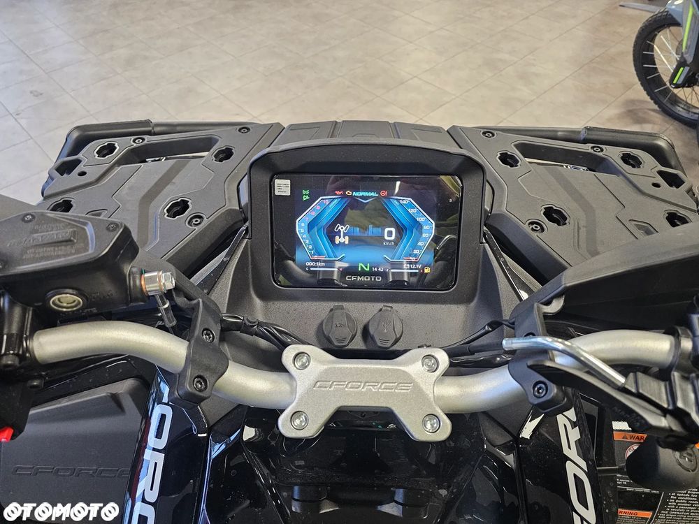 CFMoto CForce - 10
