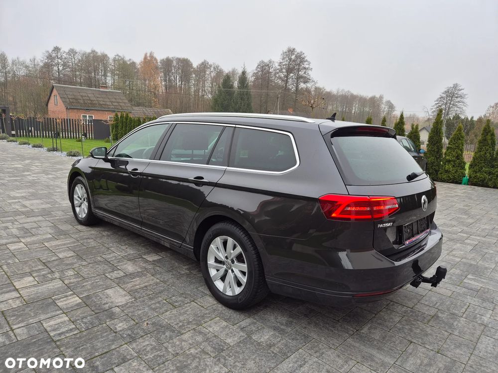 Volkswagen Passat - 26