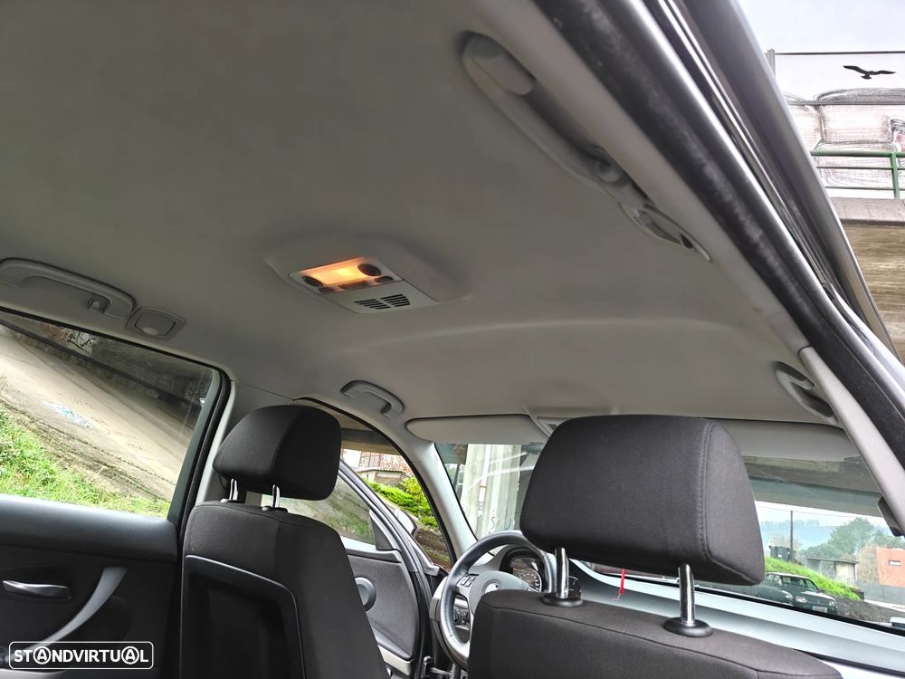 BMW 320 d Touring - 21