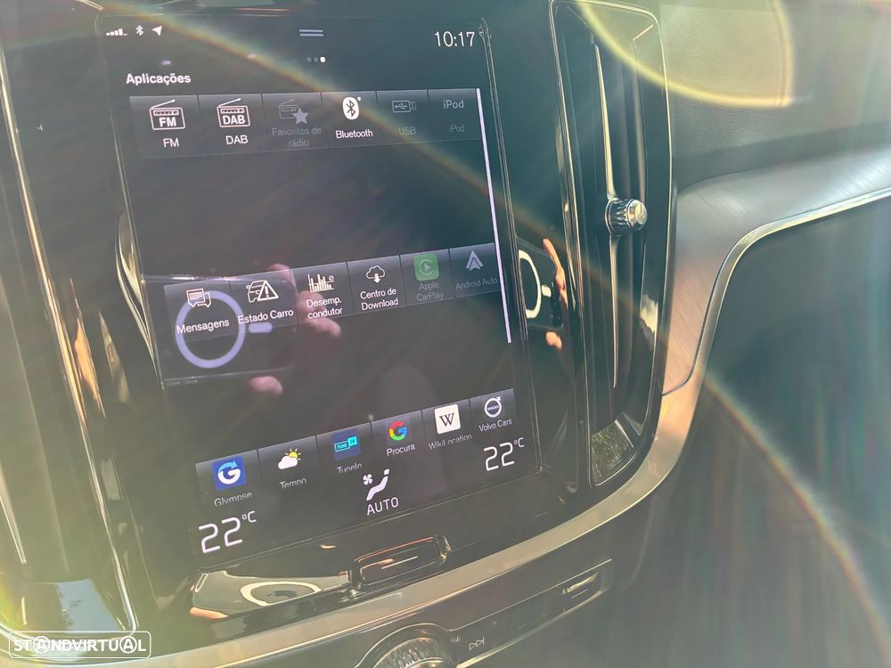 Volvo V60 2.0 B4 Momentum Plus Geartronic - 33