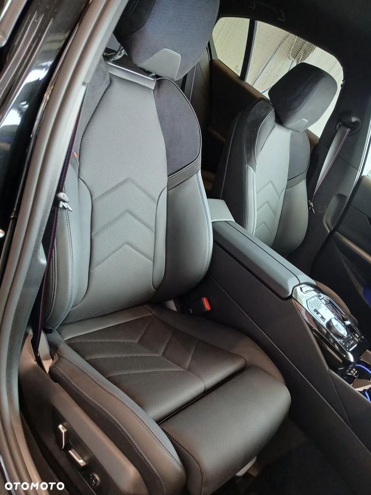 BMW Seria 5 520d mHEV - 28