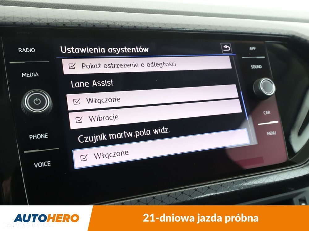 Volkswagen T-Cross - 24