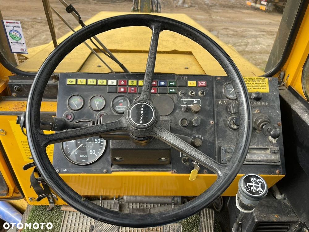 Manitou MRT VOLVO MOELVEN WIDŁY KOSZ - 9