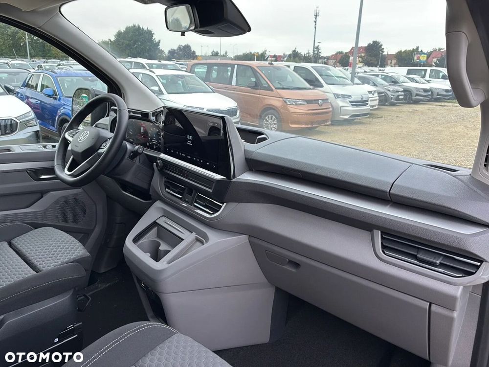 Volkswagen Caravelle - 13