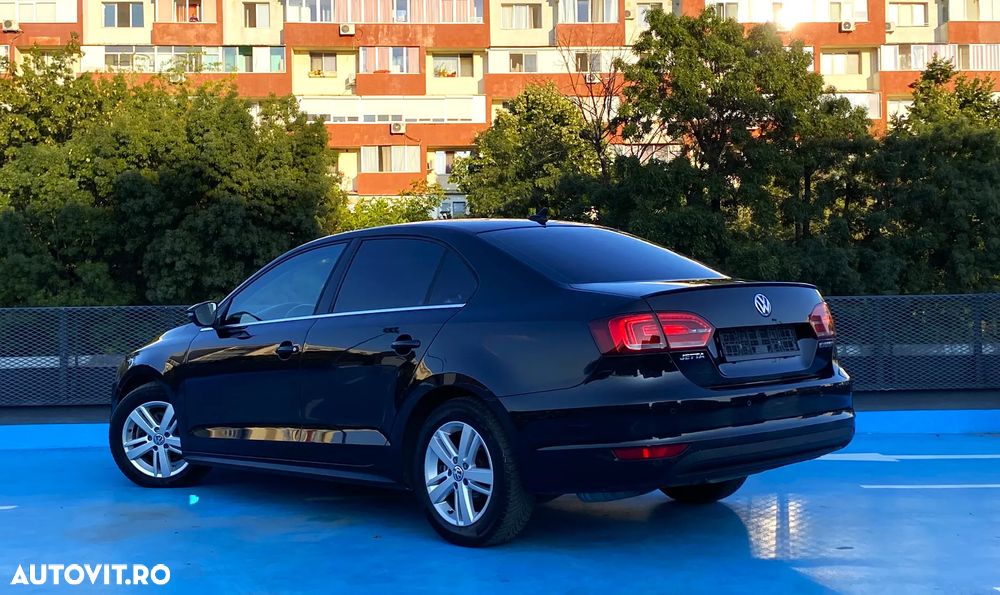 Volkswagen Jetta 1.4 DSG Comfortline - 19