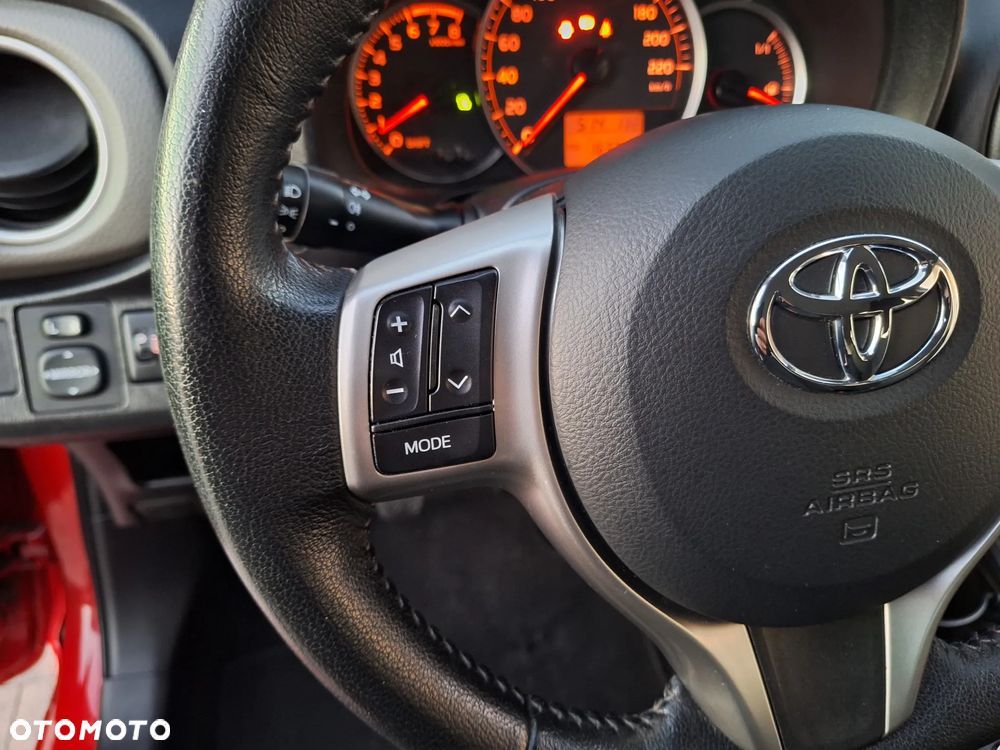 Toyota Yaris 1.0 Premium - 20