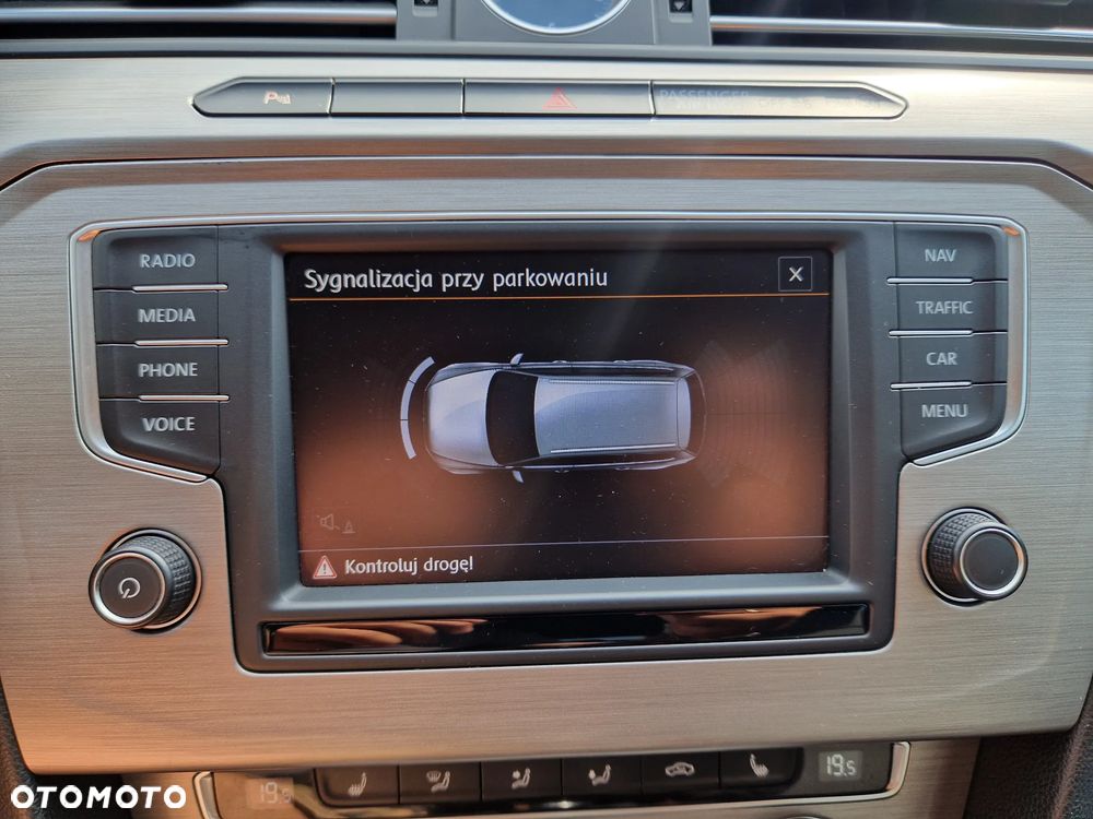 Volkswagen Passat 1.6 TDI (BlueMotion Technology) Trendline - 22