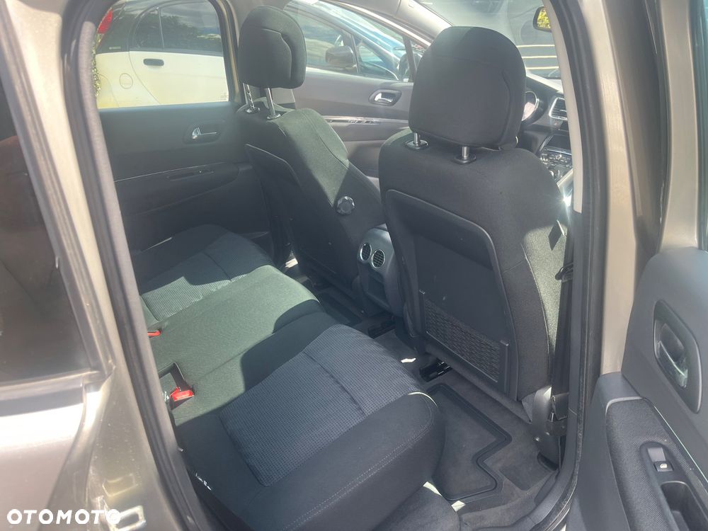 Peugeot 3008 1.6 Premium - 12