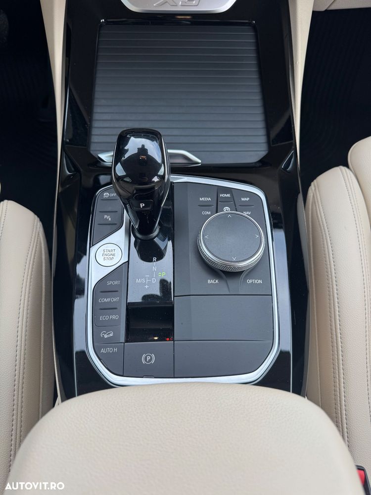 BMW X3 xDrive20d AT Luxury Line - 24