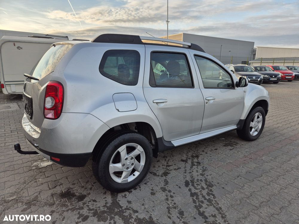 Dacia Duster 1.6 16V 4x2 Prestige - 6