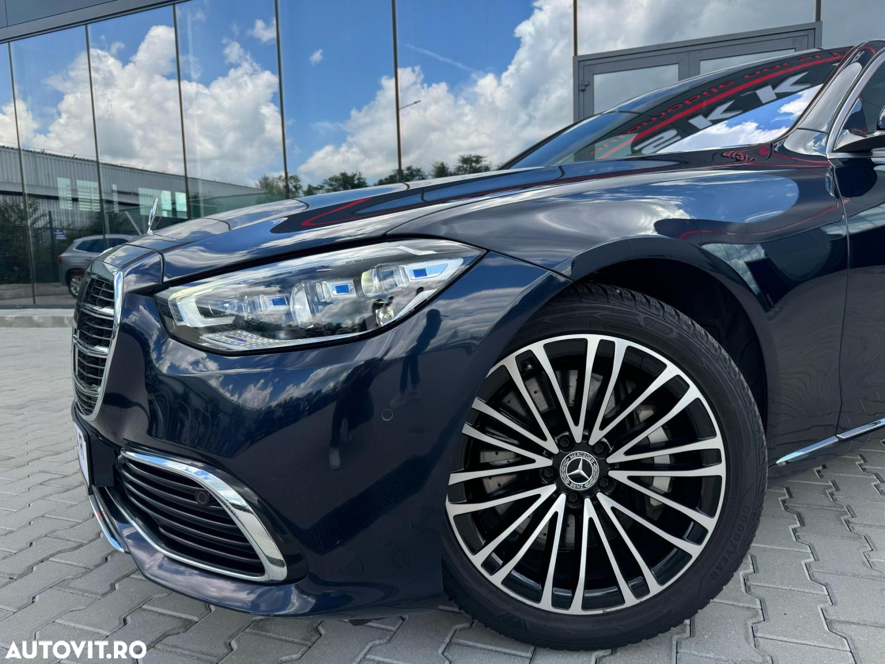 Mercedes-Benz S 580 e Long - 32