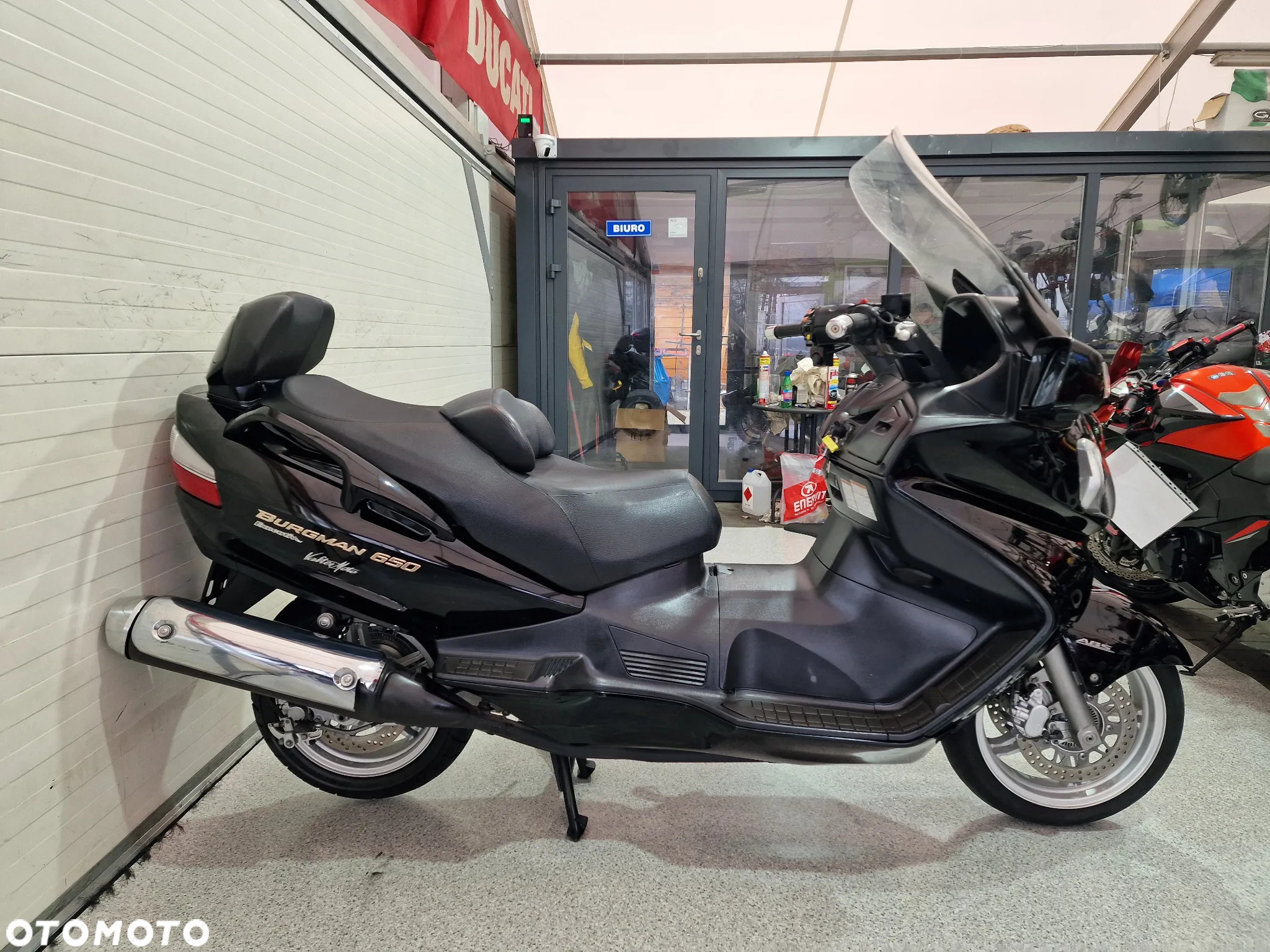 Suzuki Burgman - 14