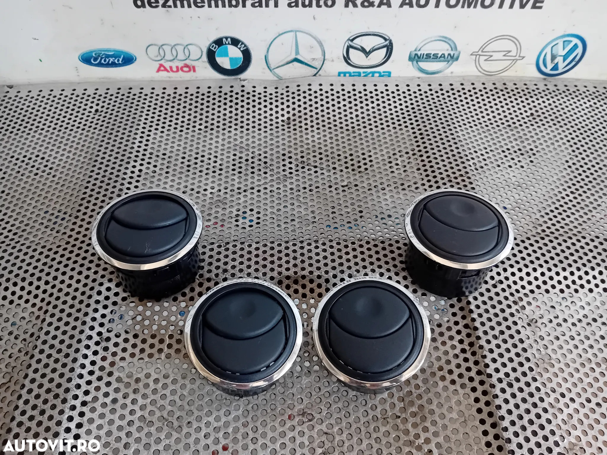 Grile Grila Aerisire Ventilatie Bord Dacia Duster 2010-2017 Motor K9KR858 Cutie TL8B005 - 7