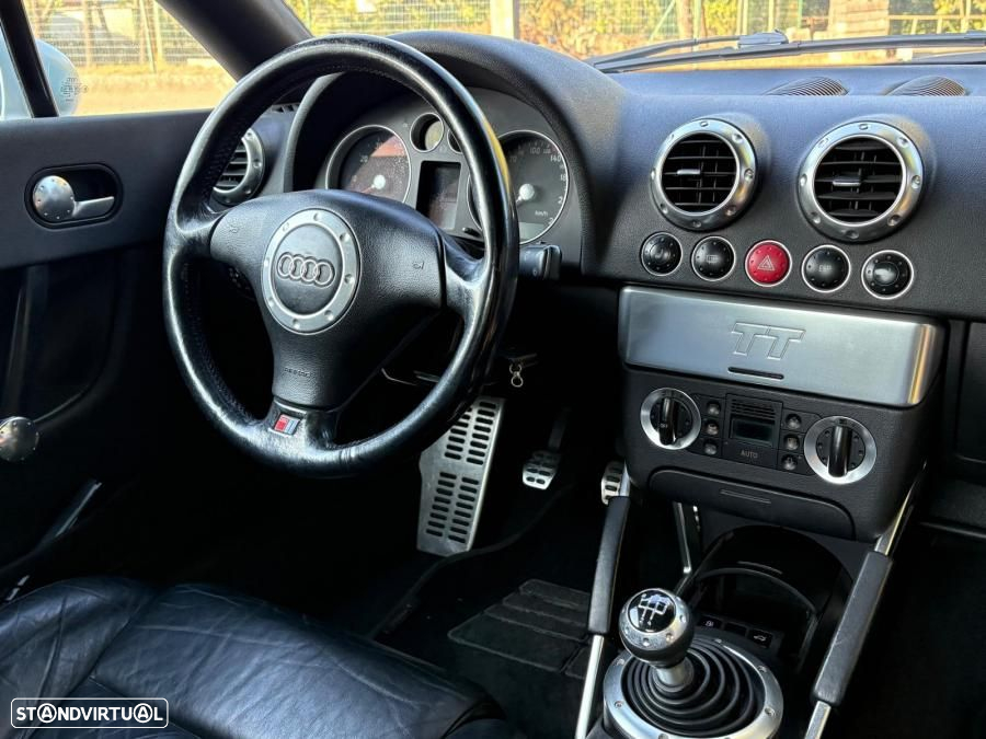 Audi TT Coupé 1.8 T - 16